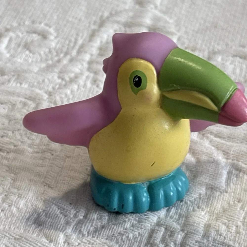 Fisher Price Mattel Little People 2002 Pink Toucan Parrot Wild Bird Zoo Animal
